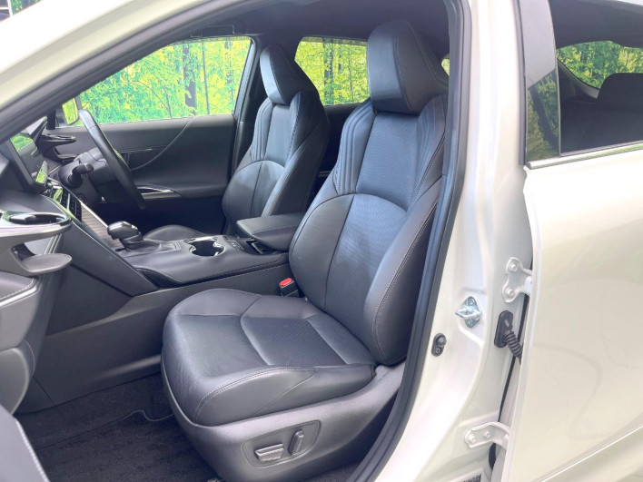 2020 Toyota Harrier Hybrid 6AA-AXUH80 (UW-69f06677c3ce9)[15]