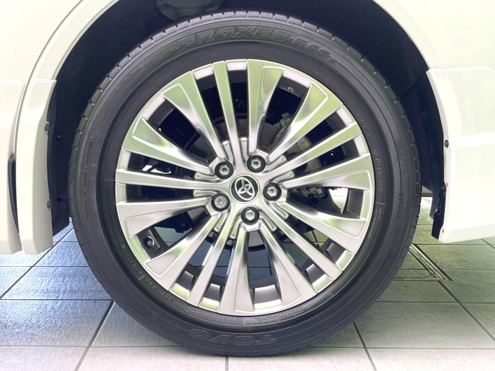 2020 Toyota Harrier Hybrid 6AA-AXUH80 (UW-69f06677c3ce9)[10]