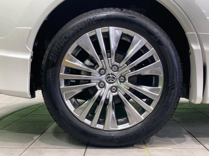 2021 Toyota Harrier Hybrid 6AA-AXUH80 (UW-69f06678cfb34)[19]