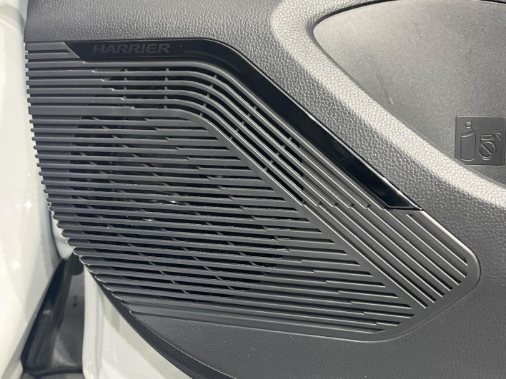 2023 Toyota Harrier Hybrid 6AA-AXUH80 (UW-69f066790b7ca)[17]