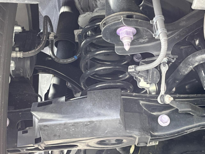 2023 Toyota Harrier Hybrid 6AA-AXUH80 (UW-69f06679109d9)[19]