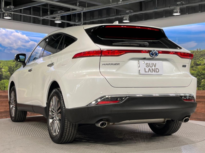 2023 Toyota Harrier Hybrid 6AA-AXUH80 (UW-69f06679109d9)[11]