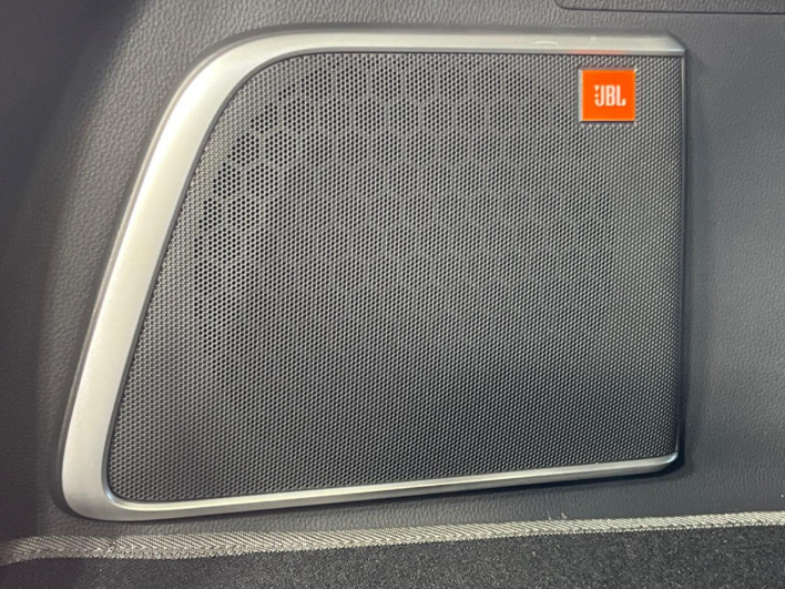 2023 Toyota Harrier Hybrid 6AA-AXUH80 (UW-69f06679109d9)[16]