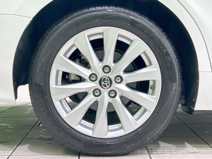 2017 Toyota Camry DAA-AXVH70 (UW-69f0667be42f0)[14]