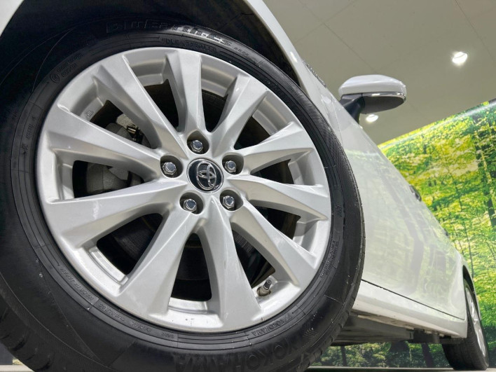 2017 Toyota Camry DAA-AXVH70 (UW-69f0667be42f0)[19]