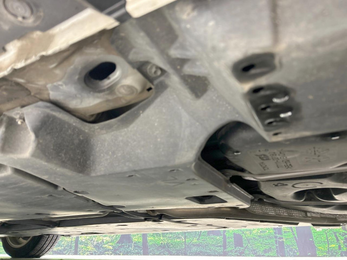 2017 Toyota Camry DAA-AXVH70 (UW-69f0667be42f0)[28]