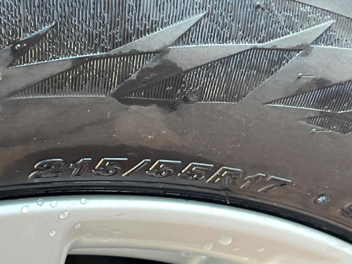 2017 Toyota Camry DAA-AXVH70 (UW-69f0667c87092)[16]