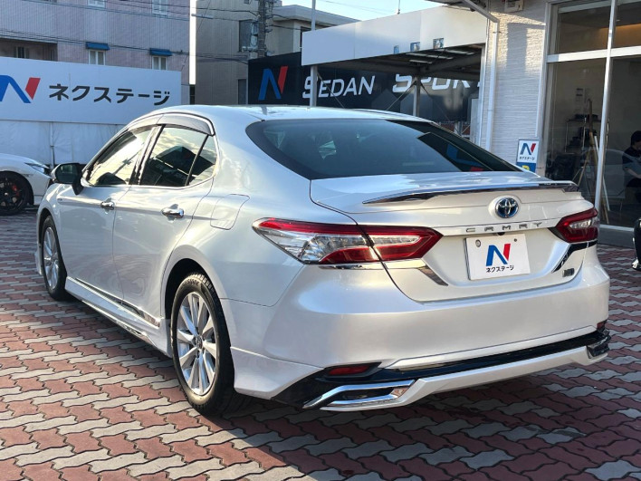 2017 Toyota Camry DAA-AXVH70 (UW-69f0667c87092)[9]