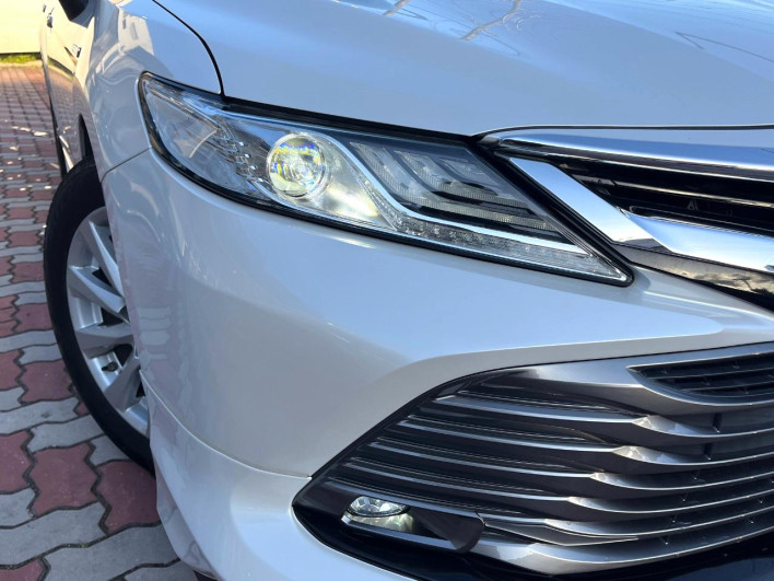 2017 Toyota Camry DAA-AXVH70 (UW-69f0667c87092)[13]