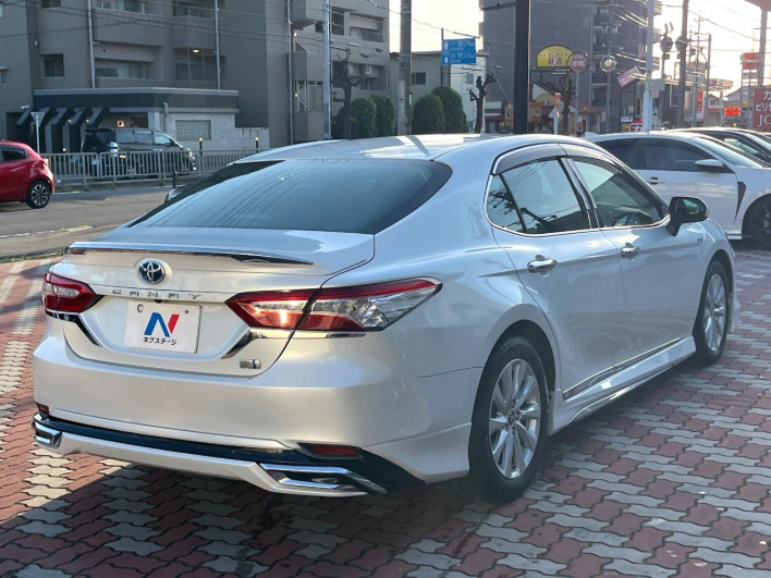2017 Toyota Camry DAA-AXVH70 (UW-69f0667c87092)[7]