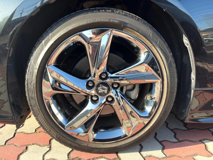 2019 Toyota Crown Hybrid 6AA-AZSH20 (UW-69f0667e9f231)[23]