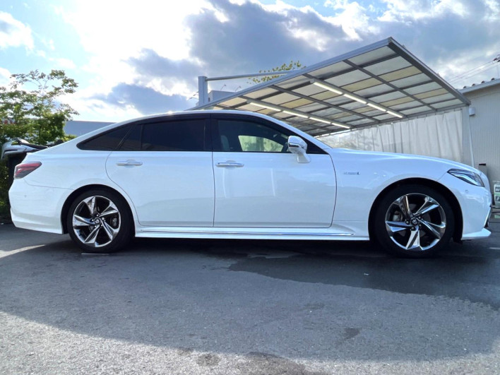 2019 Toyota Crown Hybrid 6AA-AZSH20 (UW-69f0667ea0a30)[28]