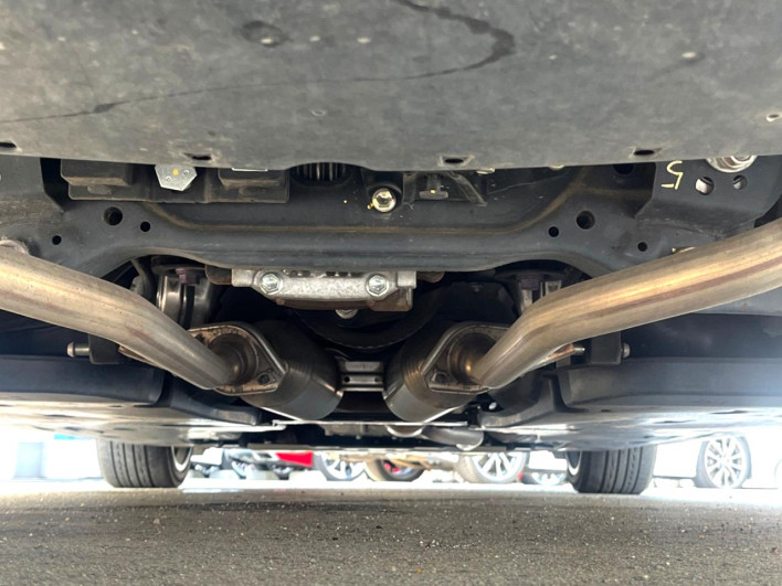 2019 Toyota Crown Hybrid 6AA-AZSH20 (UW-69f0667ea0a30)[24]