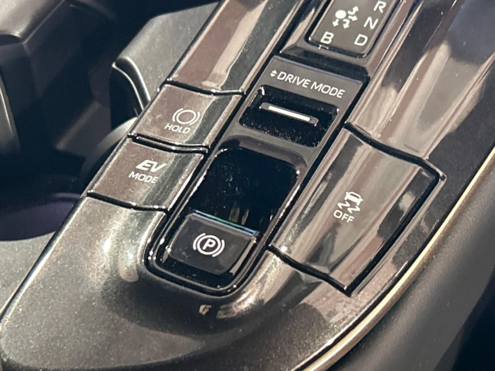 2025 Toyota Crown Sports 6AA-AZSH36W (UW-69f0667fe8ad3)[20]