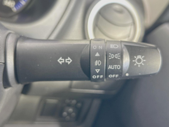 2013 Mitsubishi ek Custom DBA-B11W (UW-69f06680a70a0)[25]