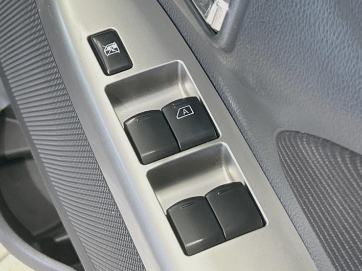 2013 Mitsubishi ek Custom DBA-B11W (UW-69f06680a70a0)[16]