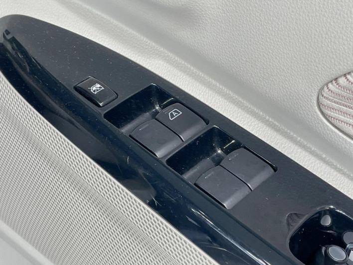 2016 Nissan DAYZ ROOX DBA-B21A (UW-69f06681d6ea0)[26]