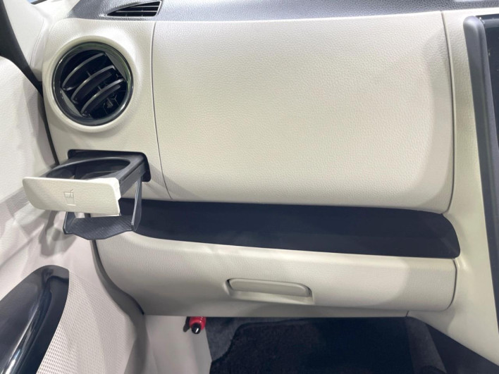 2013 Nissan Days DBA-B21W (UW-69f066849b3ca)[12]