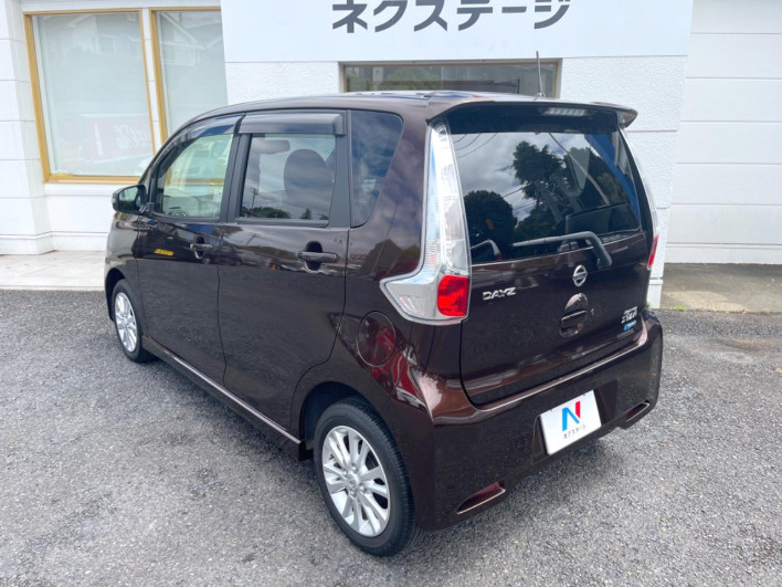 2014 Nissan Days DBA-B21W (UW-69f06685c0ce4)[17]