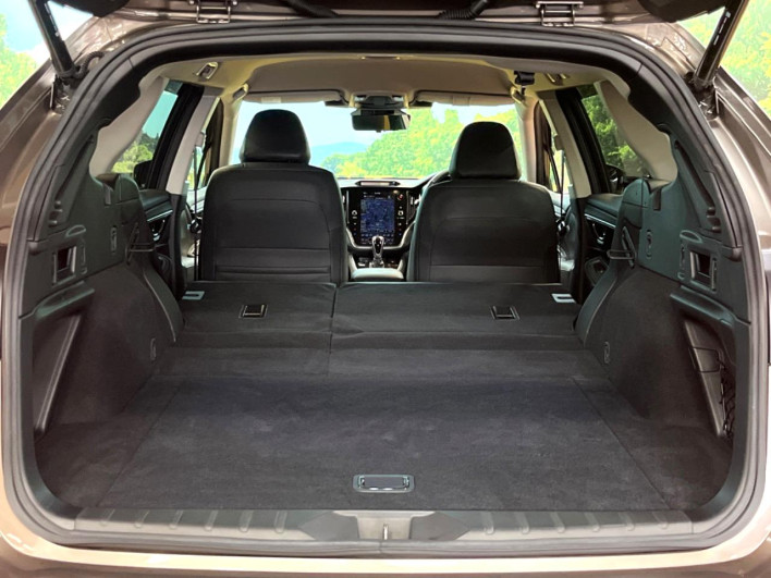 2024 Subaru Legacy Outback 4BA-BT5 (UW-69f066927deef)[18]