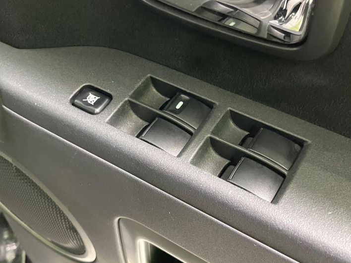 2018 Mitsubishi Delica D:5 LDA-CV1W (UW-69f06692a8f7e)[26]