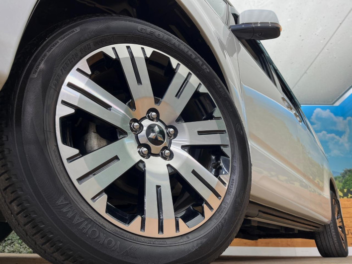 2020 Mitsubishi Delica D:5 3DA-CV1W (UW-69f06693d0b8f)[24]