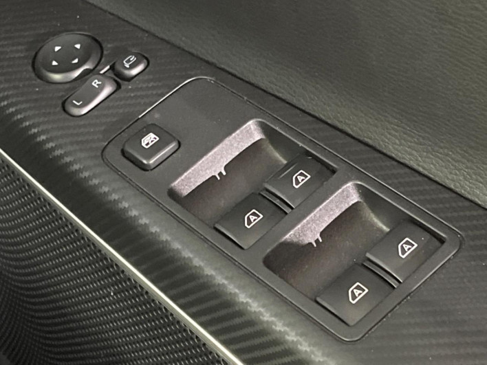 2023 Mitsubishi Delica D:5 3DA-CV1W (UW-69f0669650f75)[10]