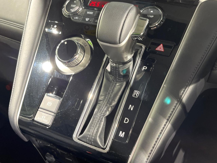 2023 Mitsubishi Delica D:5 3DA-CV1W (UW-69f0669650f75)[25]