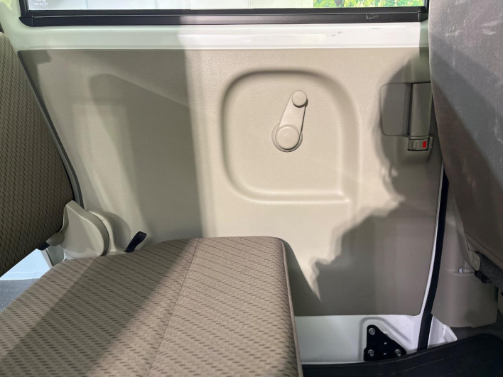 2018 Suzuki Every Wayout HBD-DA17V (UW-69f0669859f53)[19]