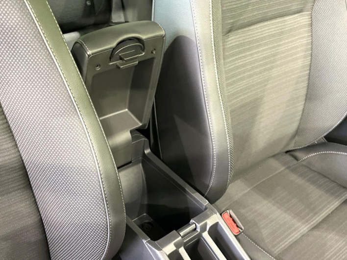 2024 Honda WR-V 5BA-DG5 (UW-69f0669aa57ec)[27]