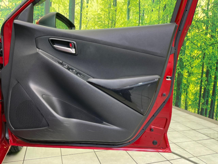 2017 Mazda Demio DBA-DJ3FS (UW-69f0669b9ff55)[21]