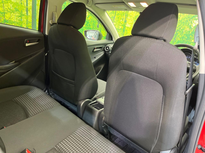 2017 Mazda Demio DBA-DJ3FS (UW-69f0669b9ff55)[23]