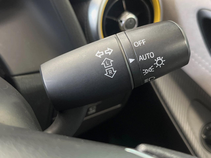 2023 Mazda Mazda2 5BA-DJLFS (UW-69f0669cdd698)[12]