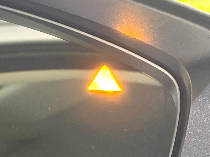 2022 Mazda CX-30 3DA-DM8P (UW-69f0669fc2779)[28]