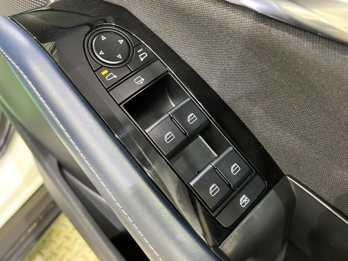 2022 Mazda CX-30 3DA-DM8P (UW-69f0669fc2779)[5]