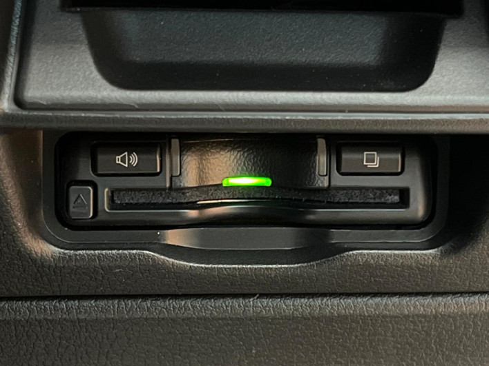 2023 Mazda CX-30 5AA-DMEJ3P (UW-69f066a0c1ad4)[27]