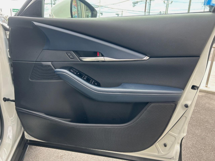 2021 Mazda CX-30 5BA-DMEP (UW-69f066a0d533a)[11]