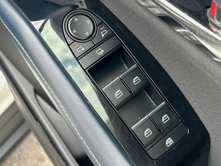 2021 Mazda CX-30 5BA-DMEP (UW-69f066a0d533a)[12]