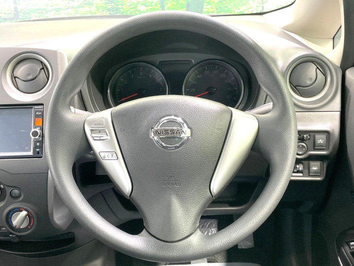 2015 Nissan Note DBA-E12 (UW-69f066a19b635)[5]