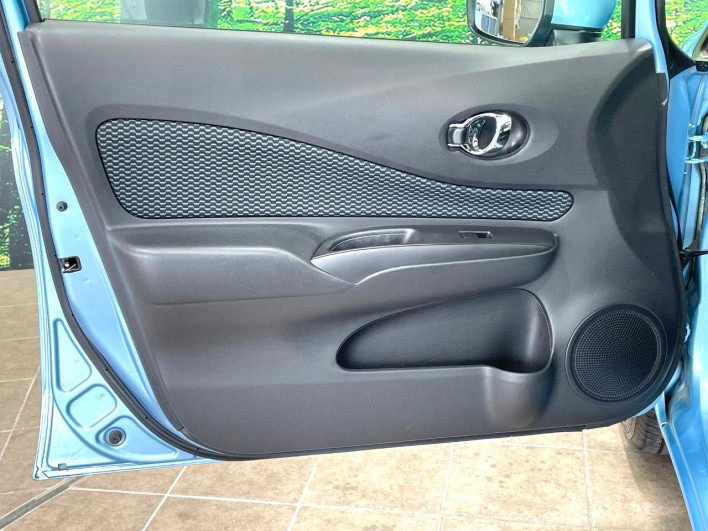 2015 Nissan Note DBA-E12 (UW-69f066a19b635)[24]