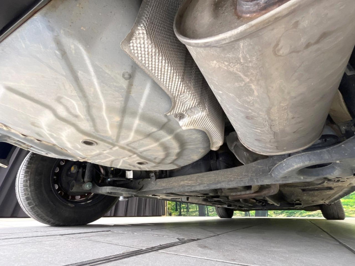 2015 Nissan Note DBA-E12 (UW-69f066a1a0cdf)[9]