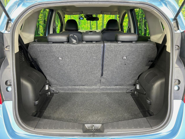 2015 Nissan Note DBA-E12 (UW-69f066a29dc29)[21]