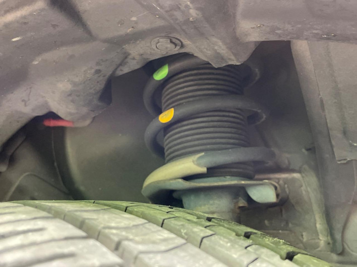 2016 Nissan Note DBA-E12 (UW-69f066a2ceb74)[6]