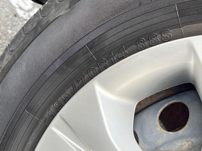 2018 Nissan Note DBA-E12 (UW-69f066a3bcf0e)[12]