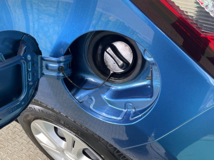 2018 Nissan Note DBA-E12 (UW-69f066a49d3b6)[24]