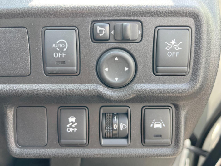 2019 Nissan Note DBA-E12 (UW-69f066a4e1418)[14]