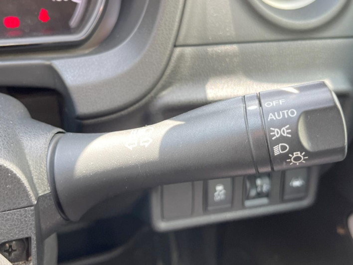 2019 Nissan Note DBA-E12 (UW-69f066a4e1418)[8]