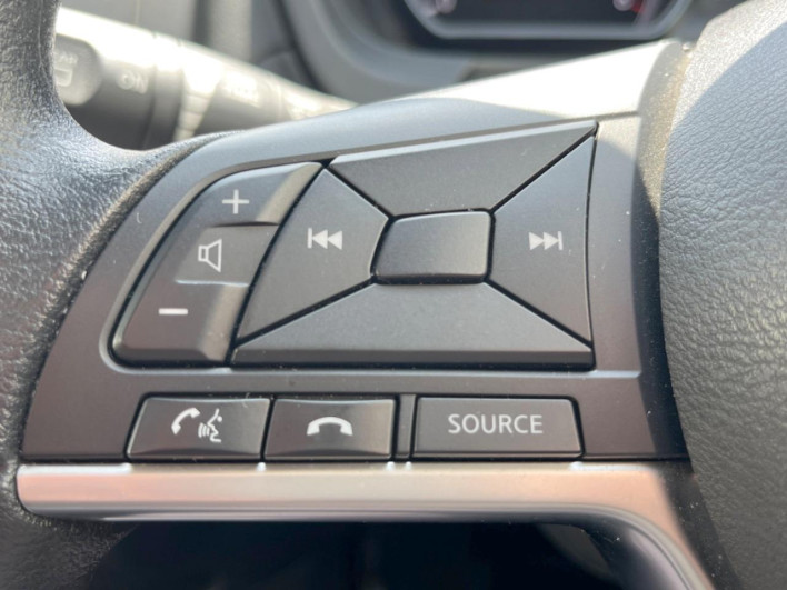 2019 Nissan Note DBA-E12 (UW-69f066a4e1418)[5]
