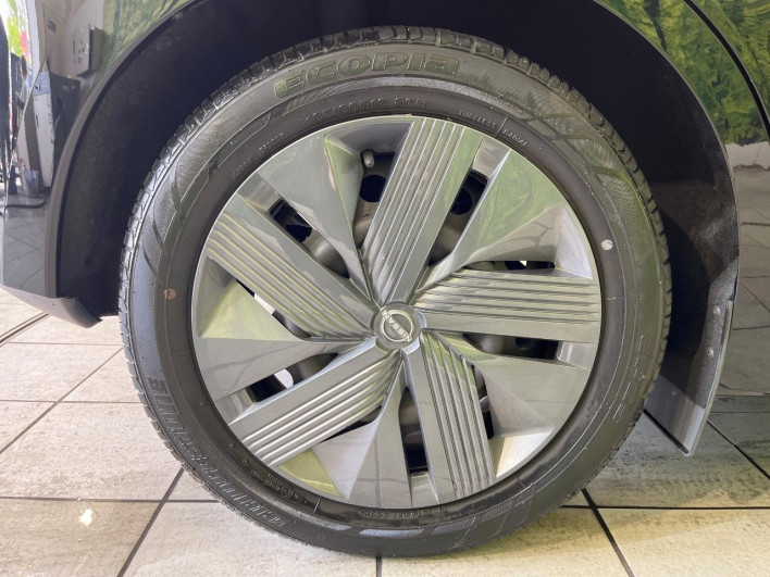 2021 Nissan Note 6AA-E13 (UW-69f066a5af4b9)[21]