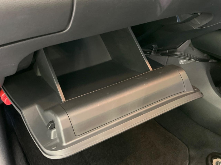 2021 Nissan Note 6AA-E13 (UW-69f066a5af4b9)[13]